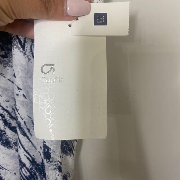 Gap Fit Racerback Tank w/ Vents Black Gray White Print New with tags Size Large - Picture 3 of 5